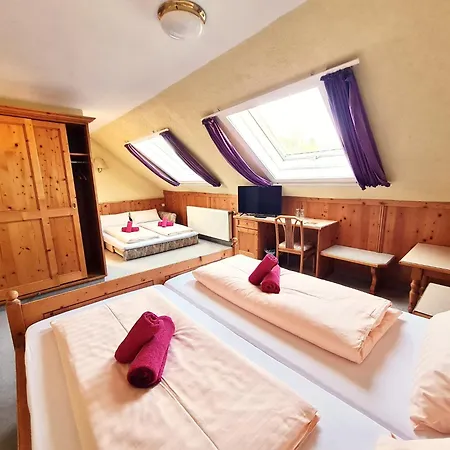 Hotel Hotel-barbarossa-garni Bei Hanau