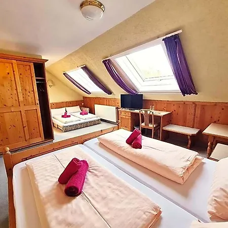 Hotel-barbarossa-garni Bei Hanau