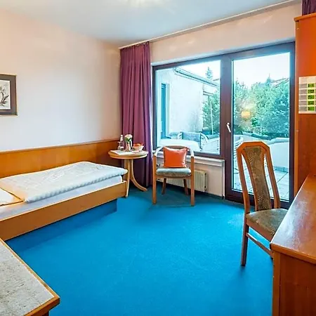 Hotel-barbarossa-garni Bei Hanau 3* رودنباخ