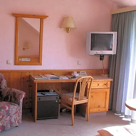 Hotel-barbarossa-garni Bei Hanau 3* رودنباخ