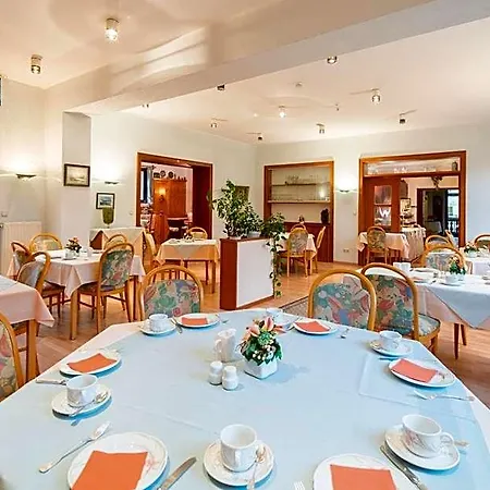 Hotel-barbarossa-garni Bei Hanau فندق رودنباخ