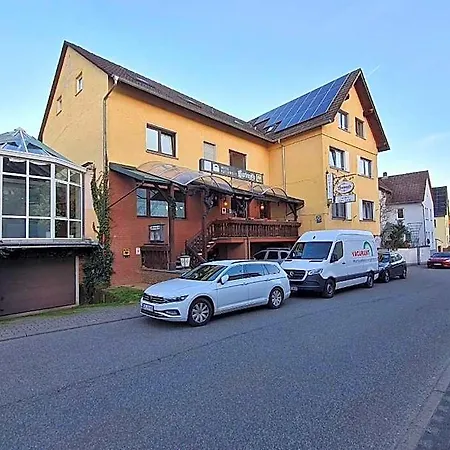Hotel-barbarossa-garni Bei Hanau فندق