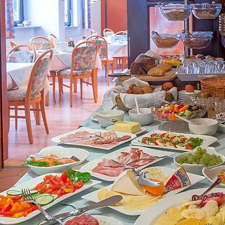 فندق Hotel-barbarossa-garni Bei Hanau